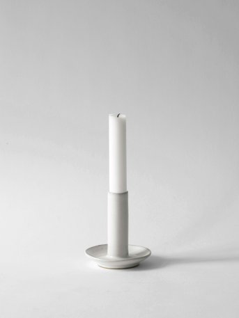 Tell Me More candleholder made in white ceramic